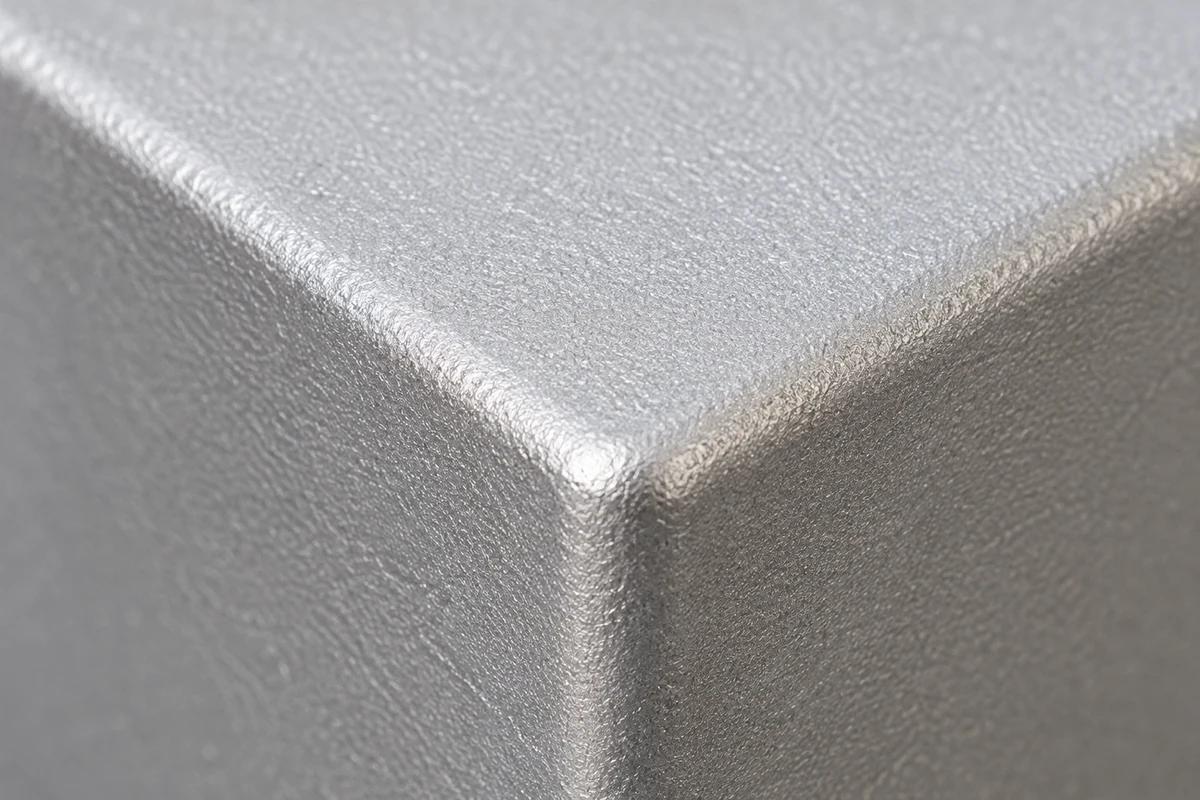 Uniform matte bead-blasted aluminum surface